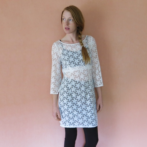 Laundry By Shelli Segal Dresses & Skirts - Laundry x Shelli Segal Lace Mini Dress